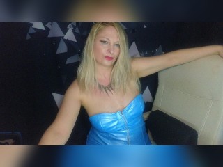 Visit MonicaMiss profile