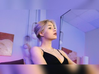 View AlysiaSun profile in Girls - A Little Shy category