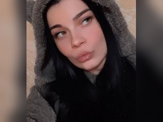 Visit LunaAdika777 profile