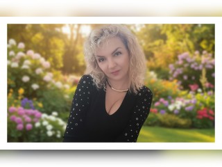 Visit AlexaCristal profile