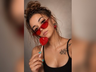 View Nensi profile in Make New Friends category