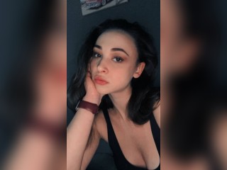 Visit AliiKissss1 profile