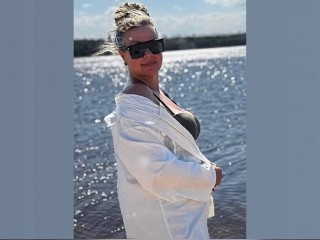Visit BlancaVelour profile