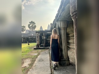 Visit Elymoon profile
