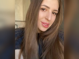 Visit AnnHoneyyy profile