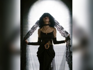 Visit NoirEmpress333 profile