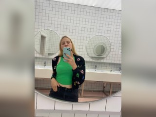 Visit AlisaLove profile