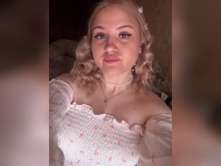 Visit AlisaLove profile