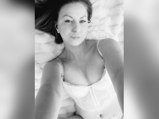 View xtrycksygirl profile in Girls - Not So Shy category