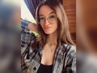 Visit Deviane profile