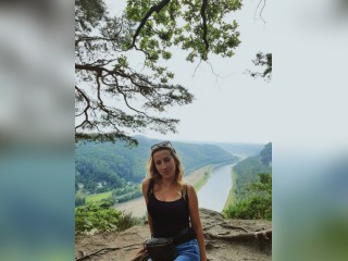 Visit GlamVenom528 profile