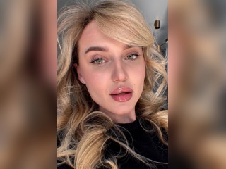 Visit Aylin9999 profile