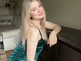View 7GentleAngel profile in Girls - A Little Shy category