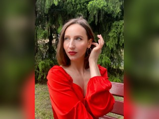 Visit LiliLove profile