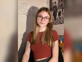 Visit Aliska profile