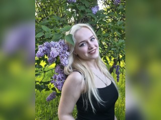 Visit Sloanne profile