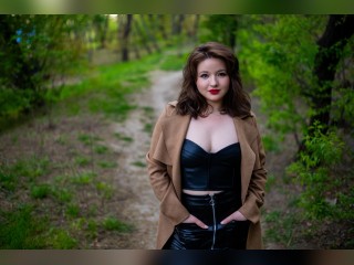 View MarylinTaylor profile in Glamour Girls category
