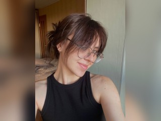 Visit Alisiaa profile
