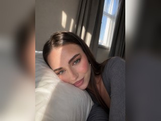 Visit Alinaaa profile