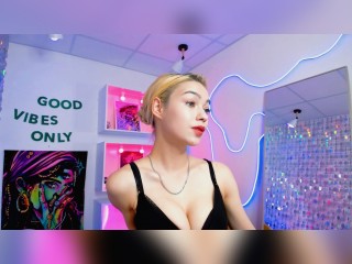 View AlysiaSun profile in Girls - A Little Shy category