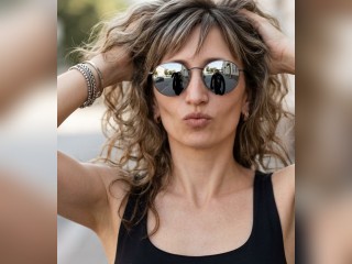Visit Honey0Bunny3000 profile