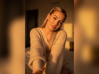Visit Evelinaa profile