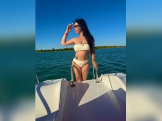 Visit M1onika profile