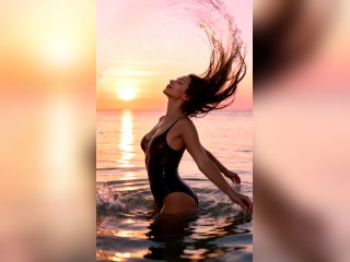 View GloriaSS profile in Glamour Girls category