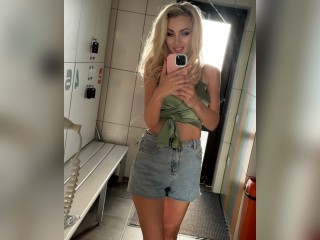 View 1CutieBridget profile in Make New Friends category