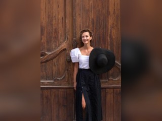 View Xirelina profile in Long Term or Marriage category