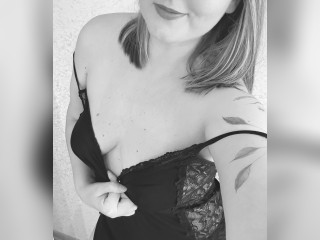 Visit JessicaVibe profile