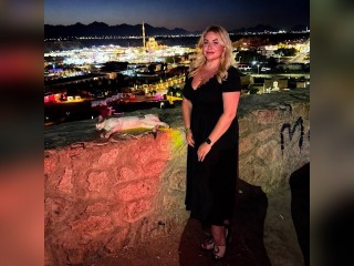 Visit ladyn333 profile