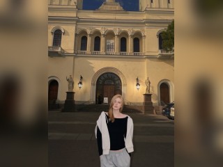 Visit xMagicLips profile
