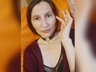 View DreamyIris profile in Make New Friends category