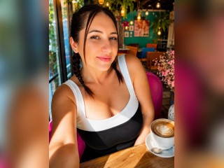 Visit Luvvia profile