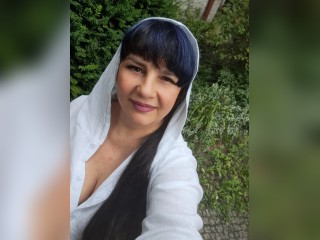 Visit velvetgloria profile