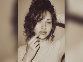 Visit QueenHex999 profile