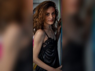 View NoraBlues profile in Girls - Instant Action category