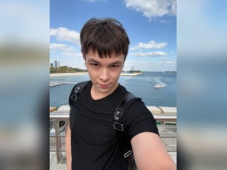 Visit KoreanIdol profile
