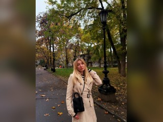 Visit ValeriaSweet33 profile