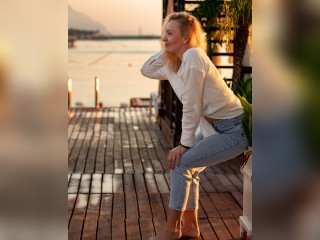 View GloriaBaby profile in Make New Friends category