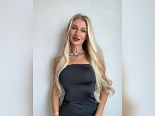 View SweetCurves profile in Long Term or Marriage category