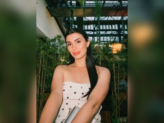 Visit HotBrunette777 profile