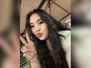 Visit CurvyAsiana profile