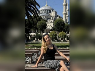 View GlamVenom528 profile in Make New Friends category