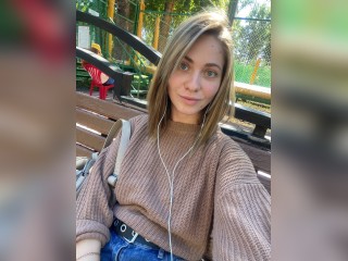 Visit CuteGirlX profile
