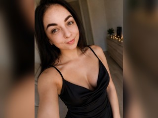 View Polinka18533 profile in Girls - Not So Shy category