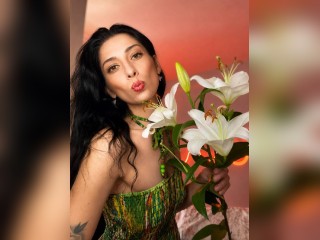 Visit LiLinaa profile