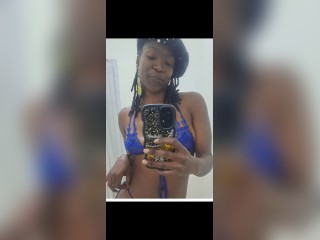 Visit IrieItesQueen profile