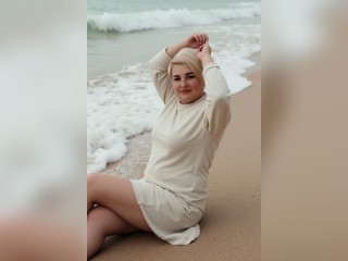View SecretLola profile in Make New Friends category